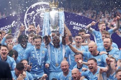 蓝军名将婉拒拜仁32万英镑周薪，坚守旧主引发足坛热议